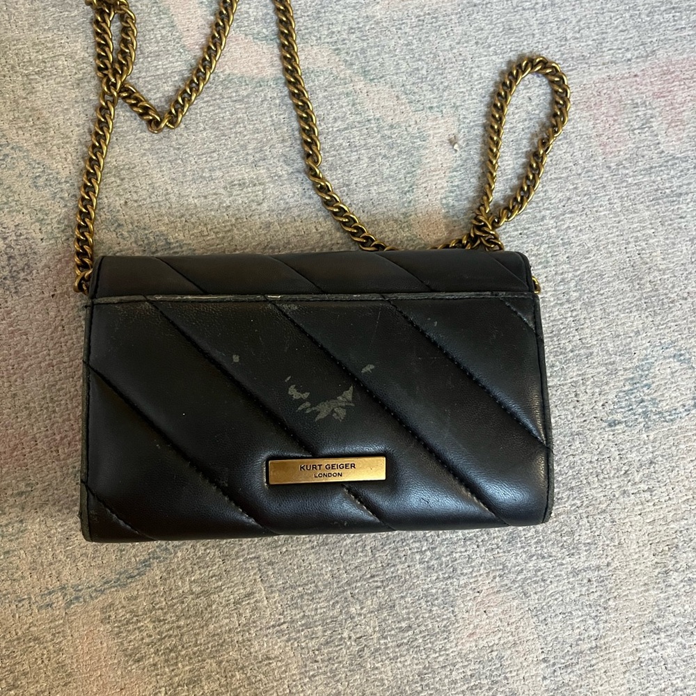 Kurt Geiger Black Quilted Crossbody with Gold Chain - Picture 2 of 5